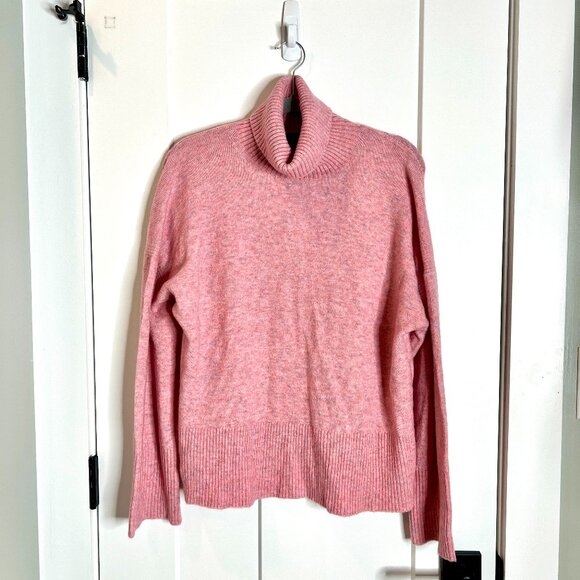 J. Crew Alpaca Blend Pink Turtleneck Sweater in Supersoft Yarn Boxy Size Medium - Picture 2 of 6